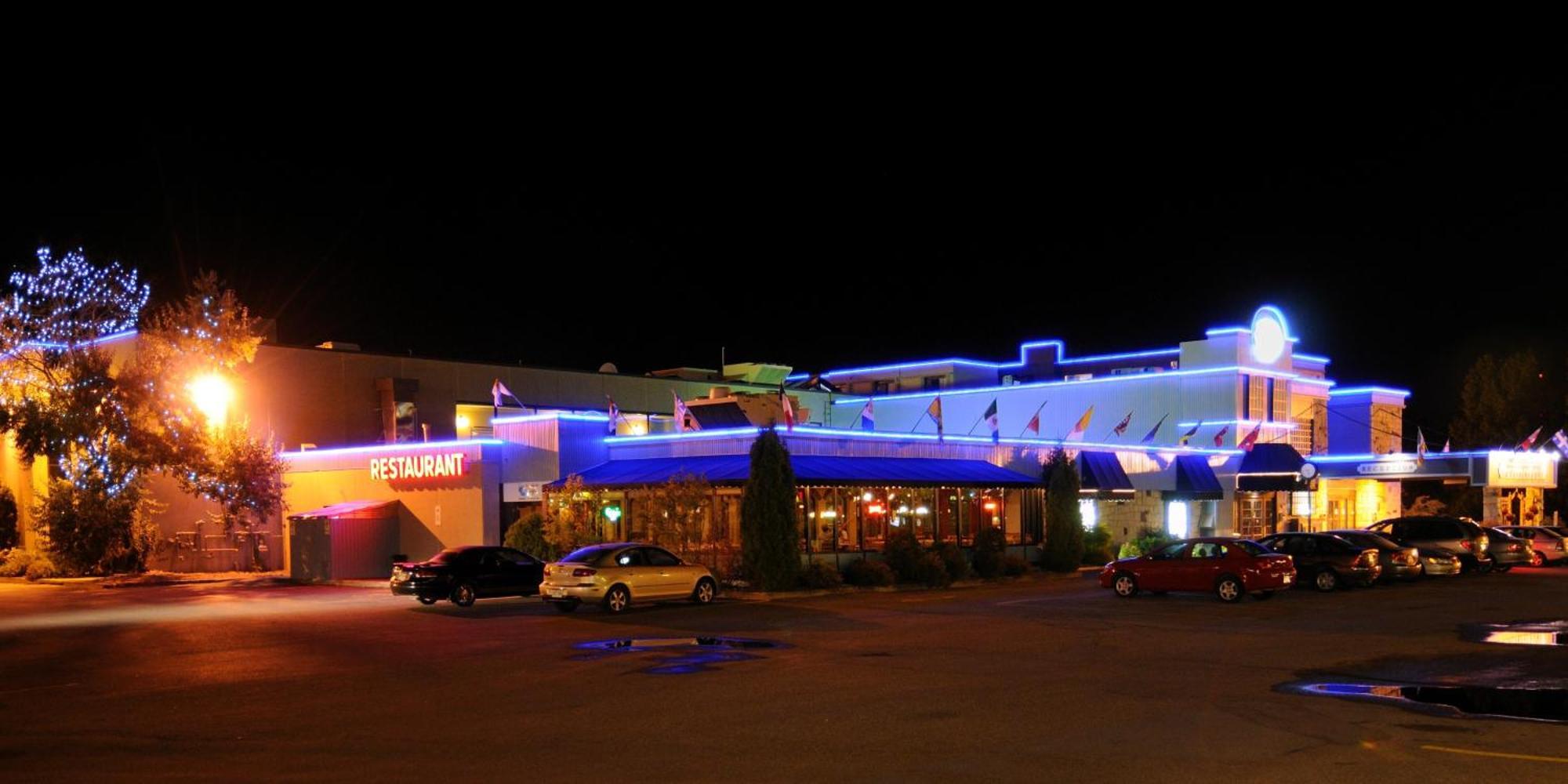 La Sagueneenne - Hotel Et Centre De Congres Chicoutimi Dış mekan fotoğraf