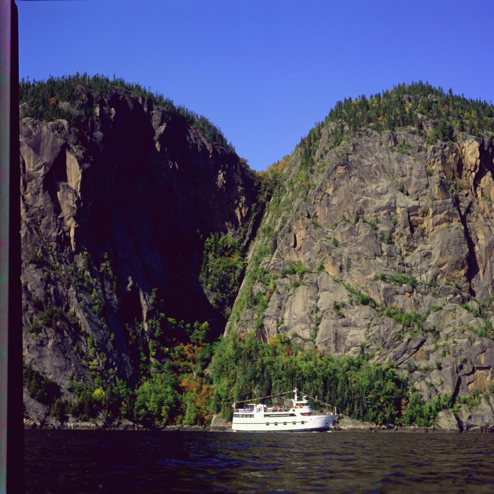 La Sagueneenne - Hotel Et Centre De Congres Chicoutimi Dış mekan fotoğraf