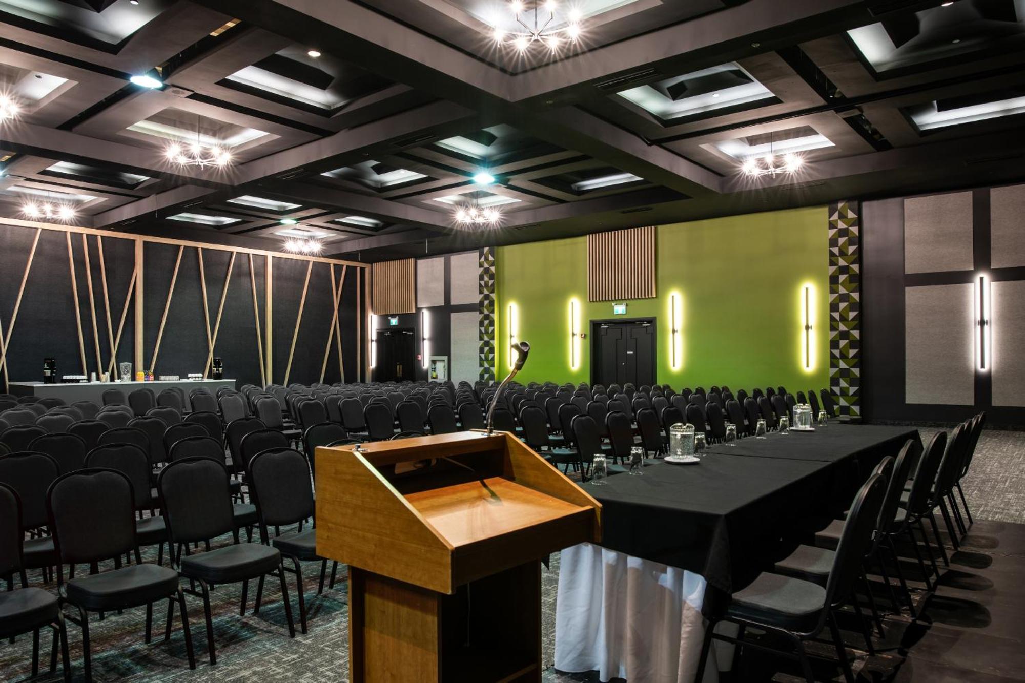 La Sagueneenne - Hotel Et Centre De Congres Chicoutimi Dış mekan fotoğraf