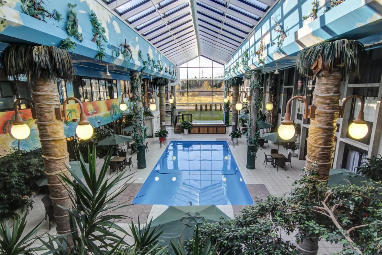 La Sagueneenne - Hotel Et Centre De Congres Chicoutimi Dış mekan fotoğraf