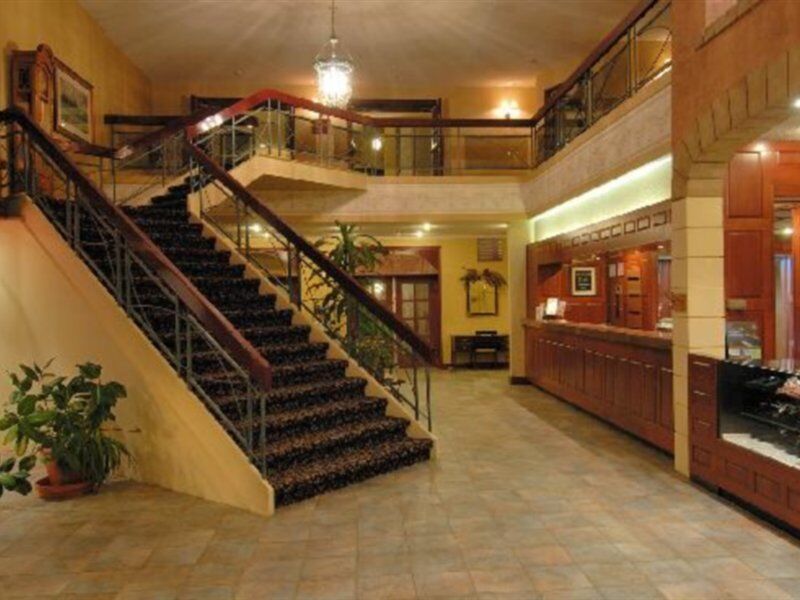 La Sagueneenne - Hotel Et Centre De Congres Chicoutimi Dış mekan fotoğraf